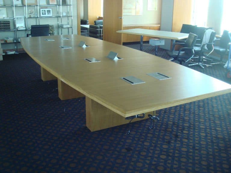 bureau-moderne-en-chêne-massif